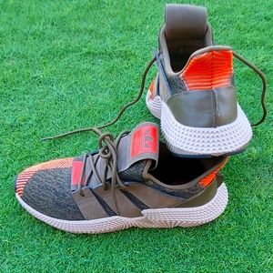 Adidas sneakers 👟